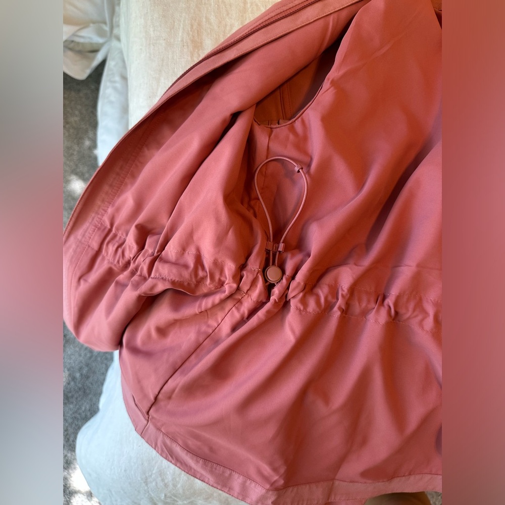 Lululemon Jacket - Picture 4 of 4